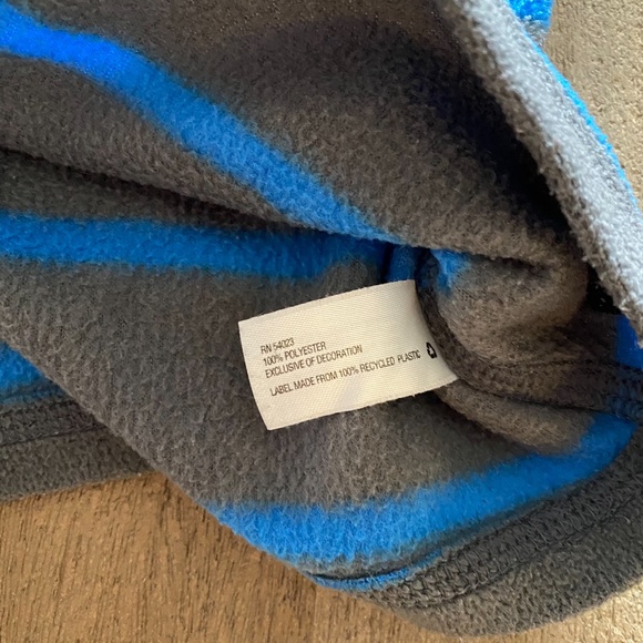 Two 4T GAP Long Sleeve Tops Striped -Q7 - Picture 4 of 6